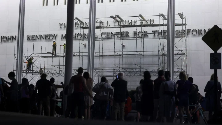 Kennedy Center misses deadline to remove Trump’s name as government asks for 12-hour extension