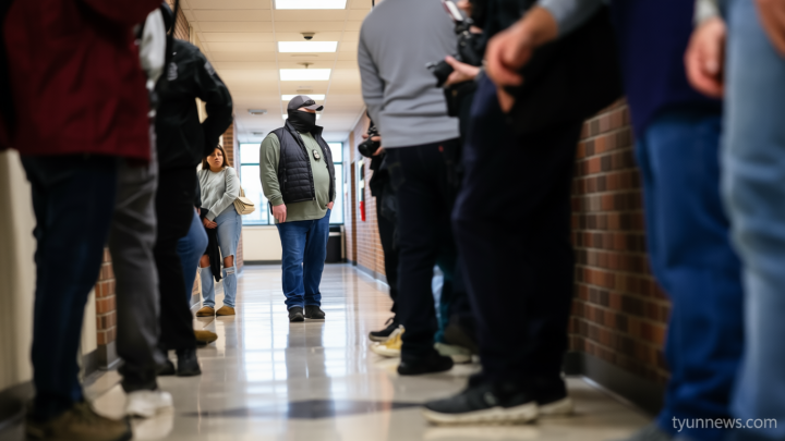 Judge blocks Trump administration from arresting migrants at immigration courts