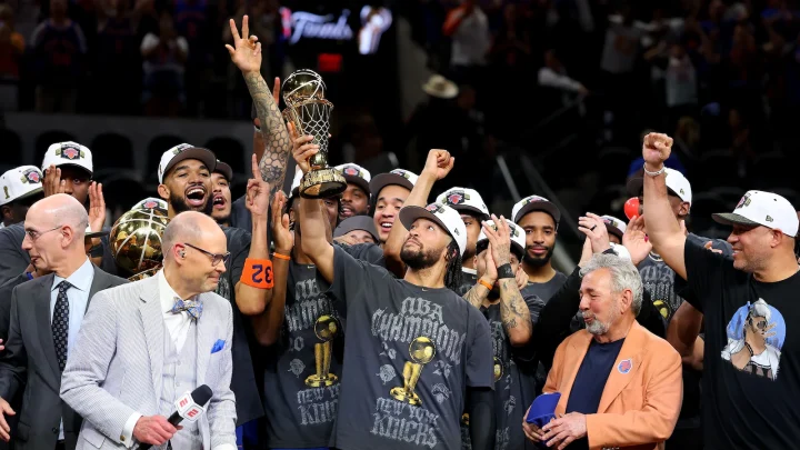 Knicks beat Spurs to win 1st NBA championship in more than 50 years