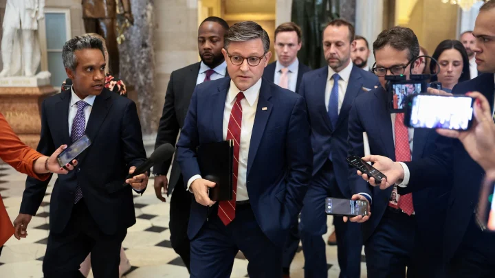 House panel advances $70 billion immigration bill