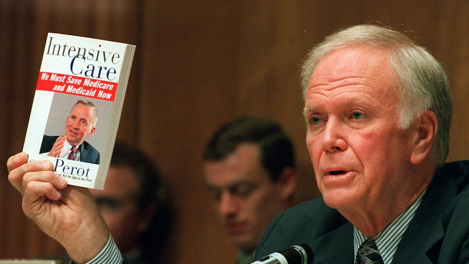Maverick GOP Sen. Packwood of Oregon, who resigned after scandal, dies at 93