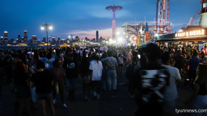 8 shot, including 4 children, in Coney Island, NYPD says