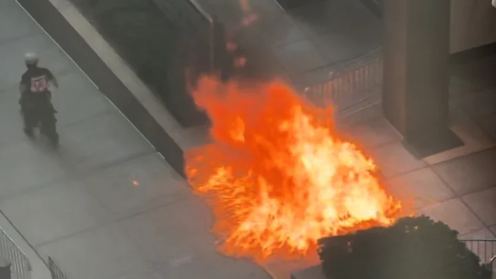 Man in custody after setting off ‘incendiary device’ outside federal building in Manhattan