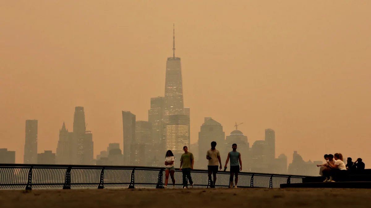 nyc-smoke-1-abc-gmh-260716_1784206752622_hpMain_16x9