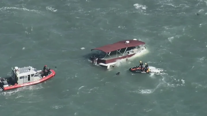 1 dead, 2 missing after boat sinks near Alcatraz Island in San Francisco Bay