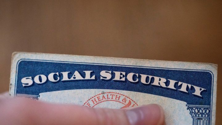 Bipartisan senators introduce legislation to avert looming Social Security shortfall