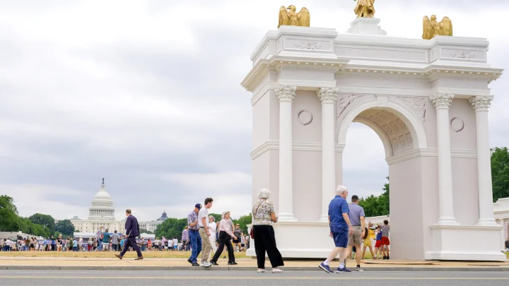 Trump’s plan for a triumphal arch in the nation’s capital is getting another review