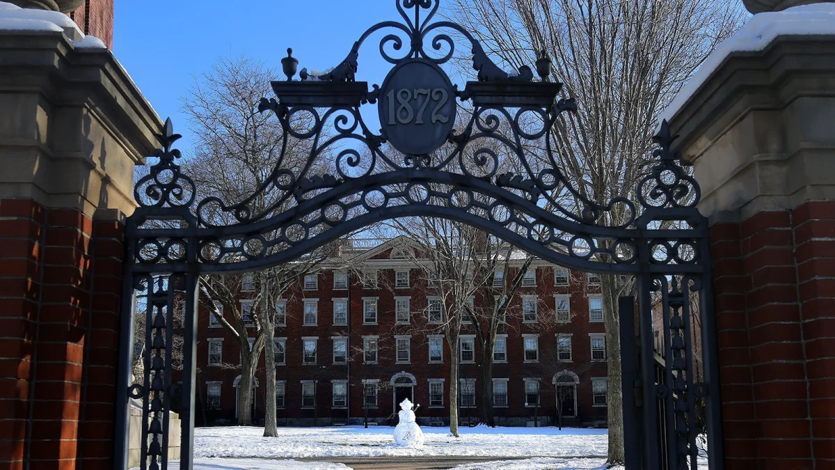 brown-univ-gty-gmh-260818_1787076076578_hpMain_2_16x9