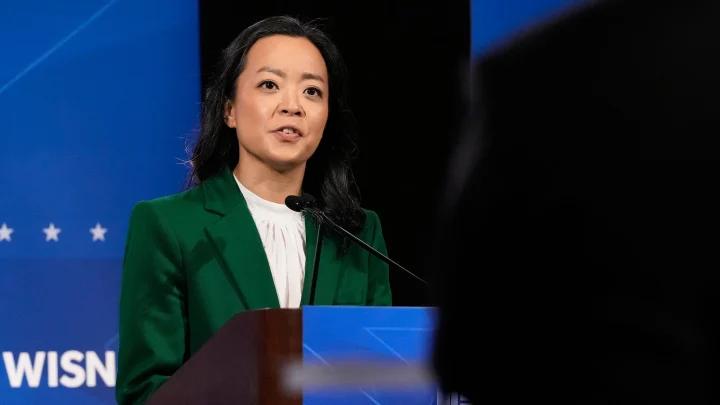 In test of Democratic Party’s future, next stop is in battleground Wisconsin