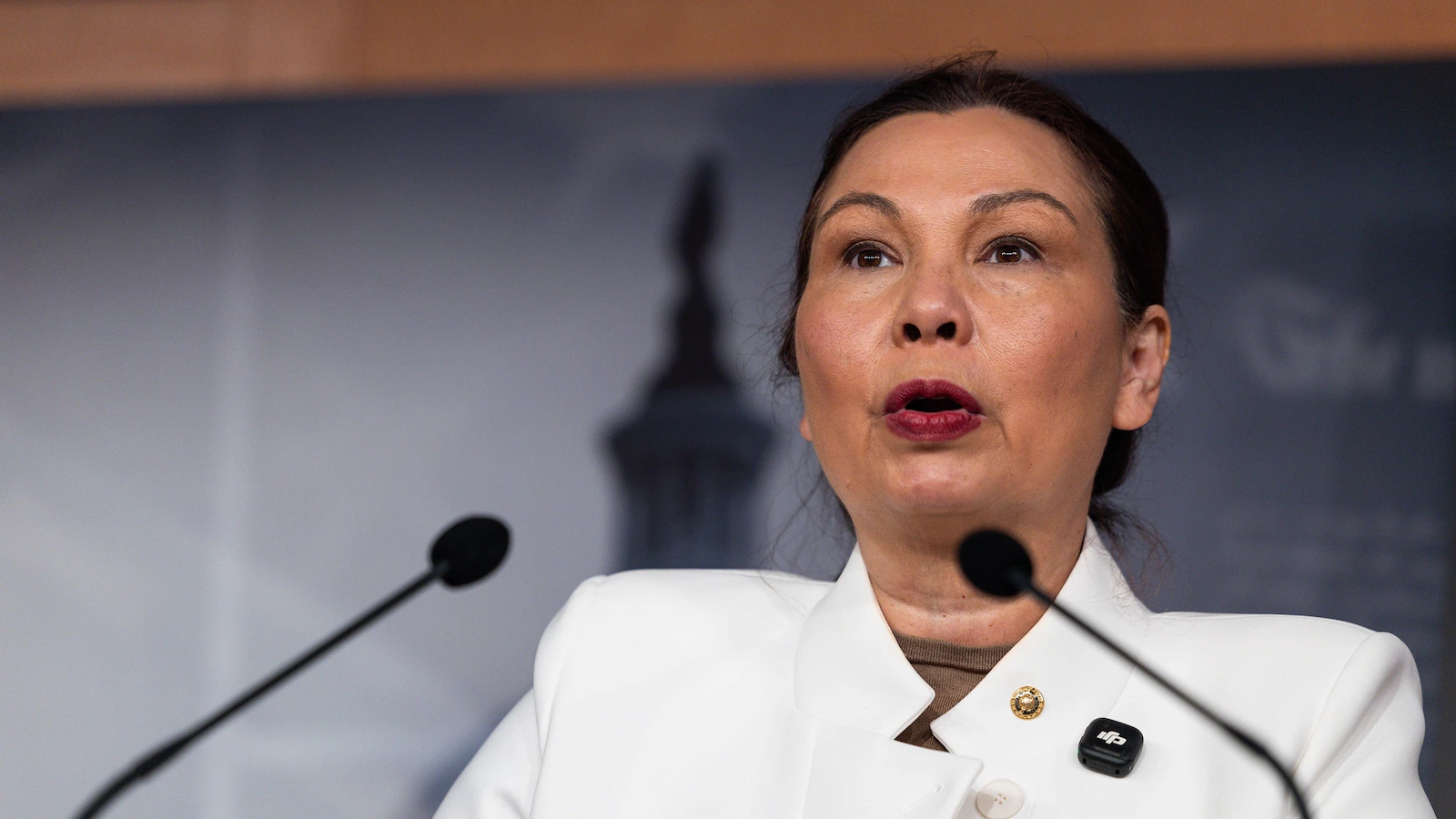 tammy-duckworth-gty-jt-260805_1785964419826_hpMain_16x9