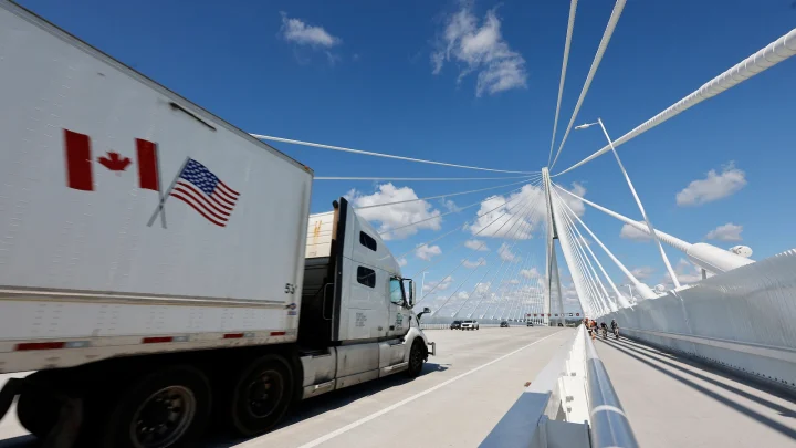 US-Canada trade war threatens economic fallout in key midterm states