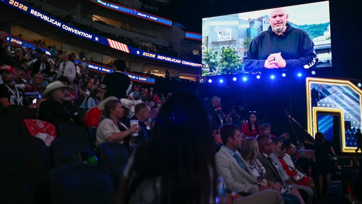 Live updates: Democrat Fetterman makes surprise appearance at GOP convention