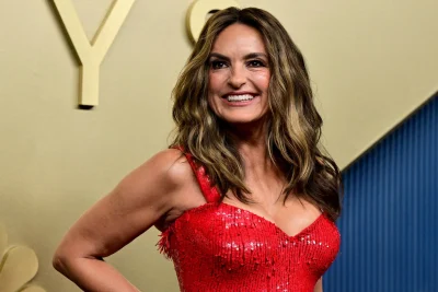 Emmys 2026: Live updates, winners, best moments