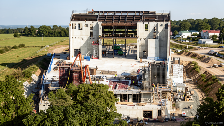 SCOTUS greenlights White House ballroom construction, despite chief justice’s dissent